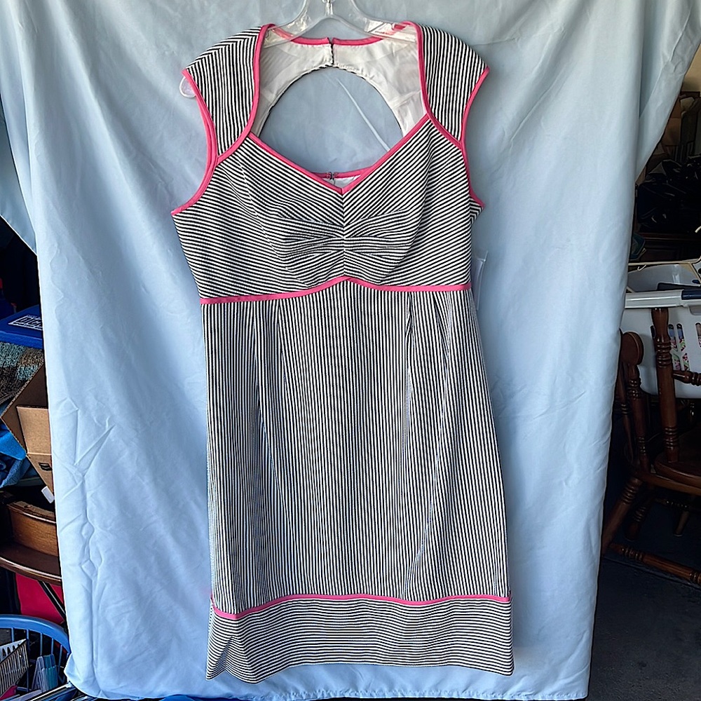 Super cute sundress!